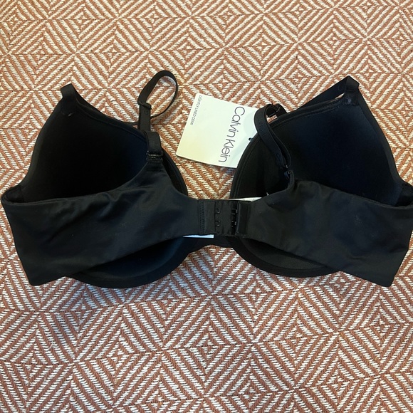 NEW Calvin Klein Bra - Picture 2 of 5